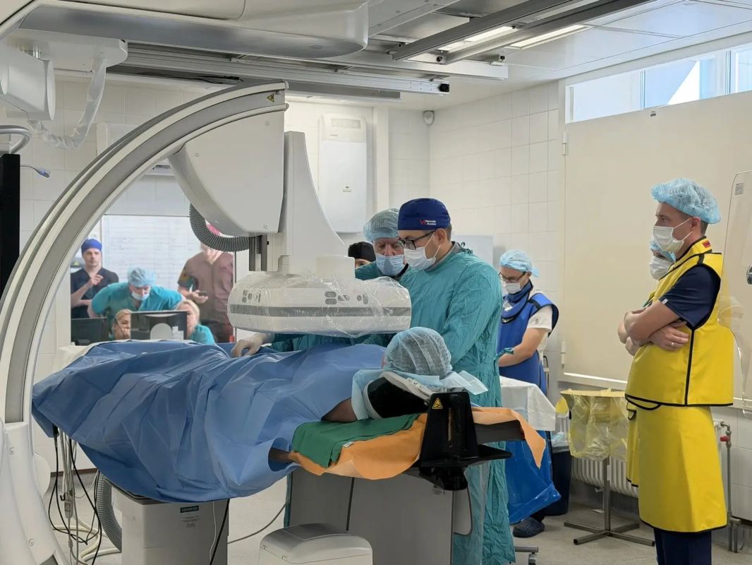 Операция без боли: специалисты республиканской онкологии впервые в Татарстане заблокировали кровоток в опухоли маленькими шариками, насыщенными анальгетиками Операция без боли: специалисты республиканской онкологии впервые в Татарстане заблокировали кровоток в опухоли маленькими шариками, насыщенными анальгетиками