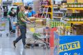 Владимир Путин подписал закон для контроля за наценками на продукты