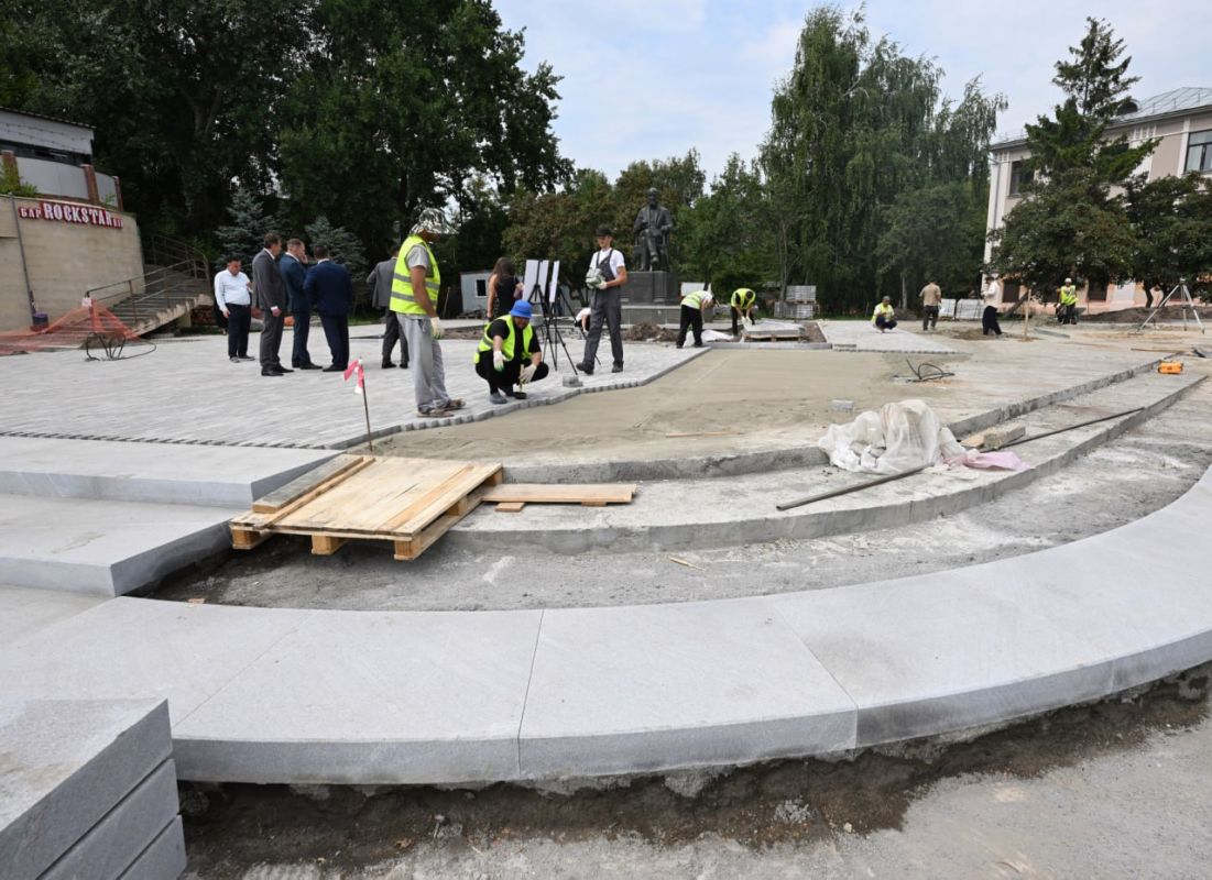 До открытия — совсем немного До открытия — совсем немного