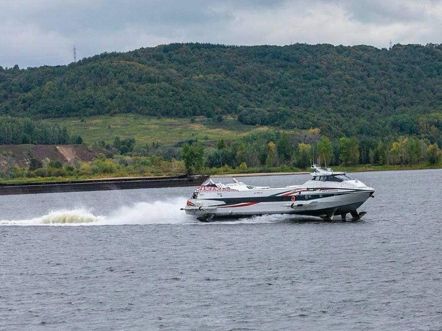 Отправляйтесь в водное путешествие на скоростных «Метеорах»!