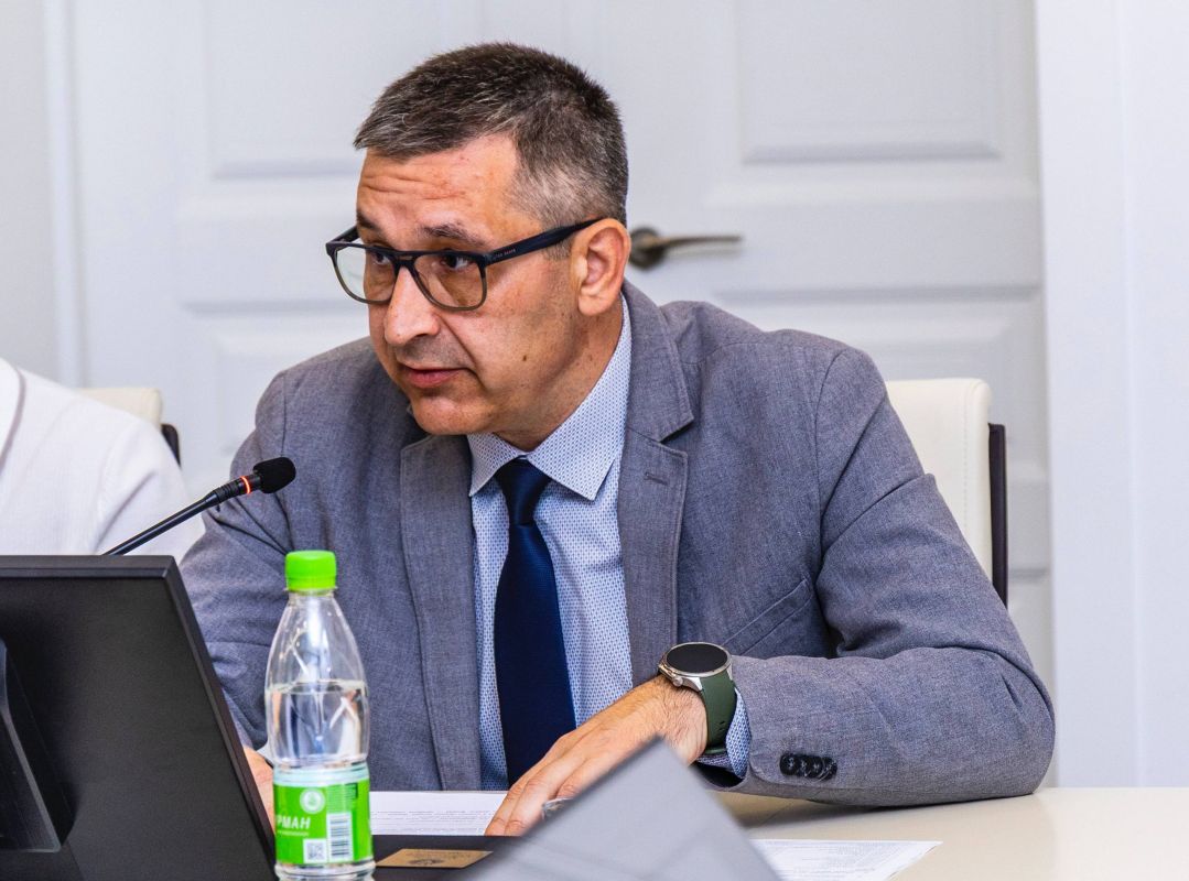 В Нижнекамске начал работу антикризисный штаб по поддержке предпринимателей В Нижнекамске начал работу антикризисный штаб по поддержке предпринимателей