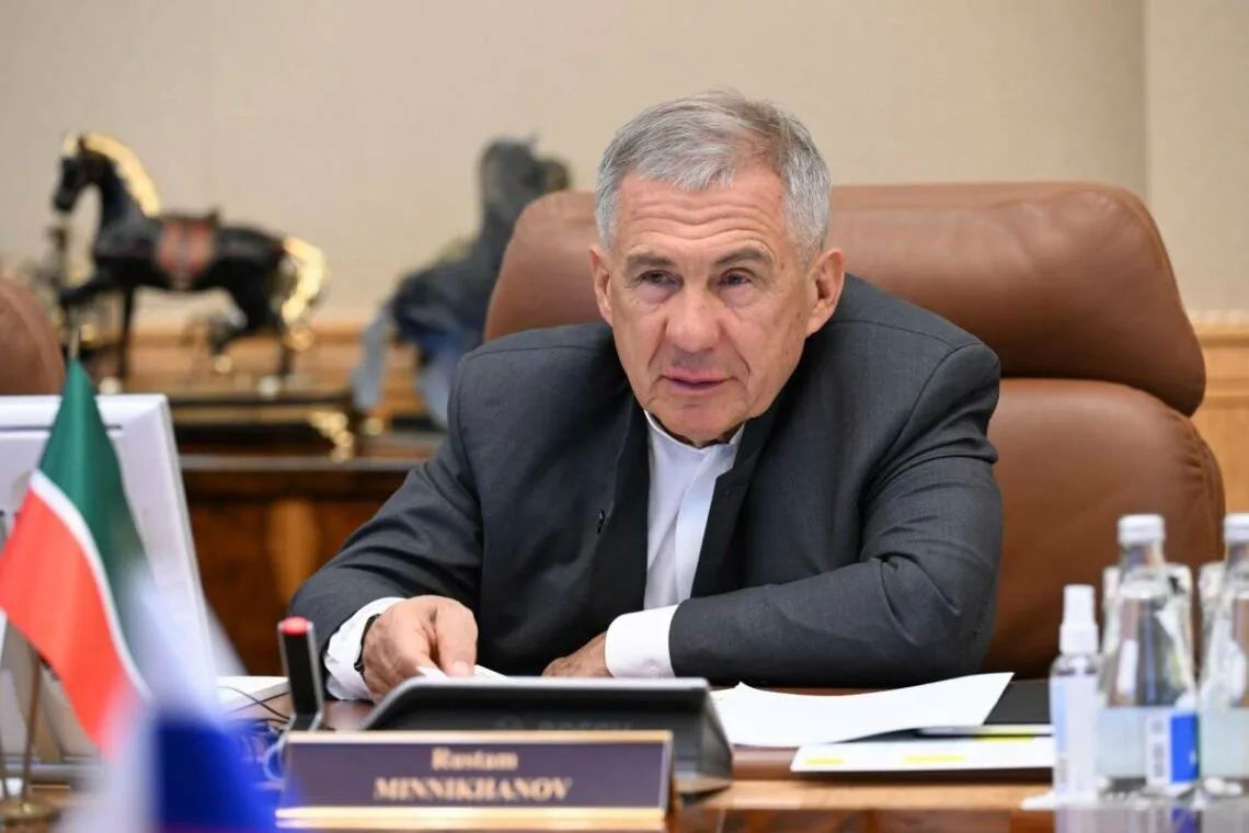Минниханов: на Доску почета Татарстана предложили кандидатуры 15 тысяч работников