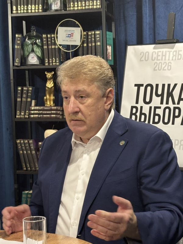 На выборах в Госдуму избиратели могут заранее вызвать волонтёра На выборах в Госдуму избиратели могут заранее вызвать волонтёра