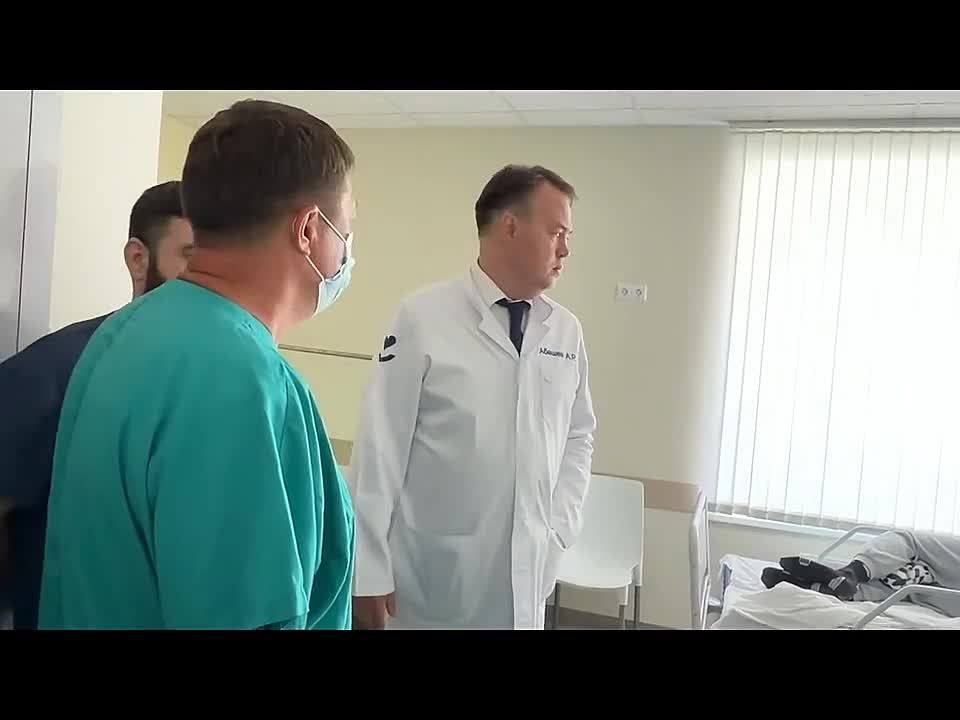 Министр здравоохранения РТ посетил Нижнекамскую центральную многопрофильную больницу, где находятся пострадавшие при атаке БПЛА