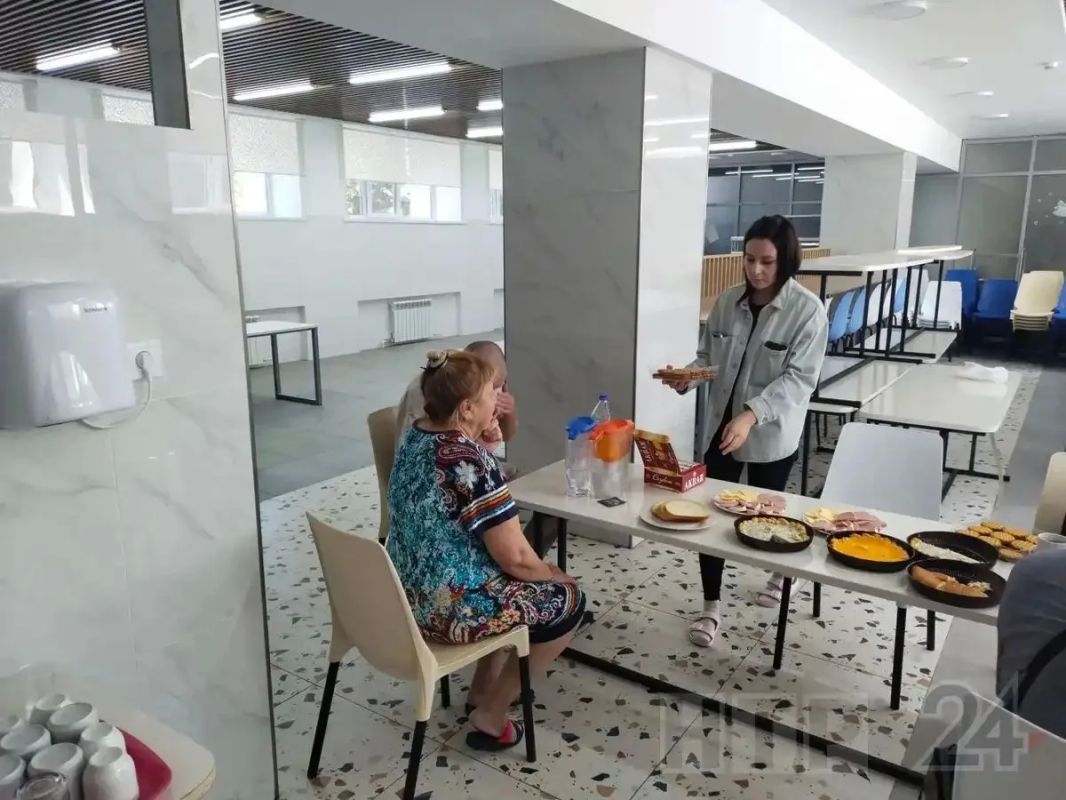 В ходе атаки беспилотников на Нижнекамск повреждения получил дом на Школьном бульваре, сообщает пресс-служба администрации В ходе атаки беспилотников на Нижнекамск повреждения получил дом на Школьном бульваре, сообщает пресс-служба администрации