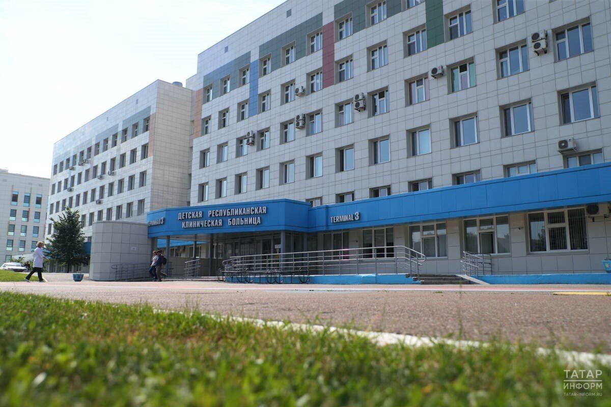 Врачи ДРКБ без операции вылечили врожденную косолапость у младенца