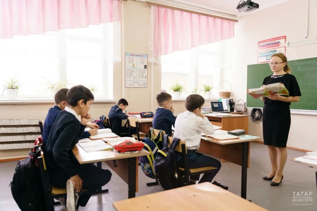Пора готовиться к учебному году: первоклассникам напомнили о коротких уроках