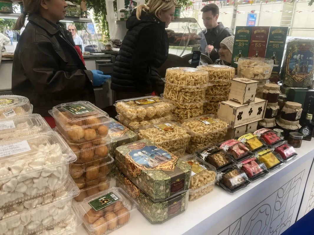 36 производителей представляют Татарстан на фестивале «Вкусы России» 36 производителей представляют Татарстан на фестивале «Вкусы России»