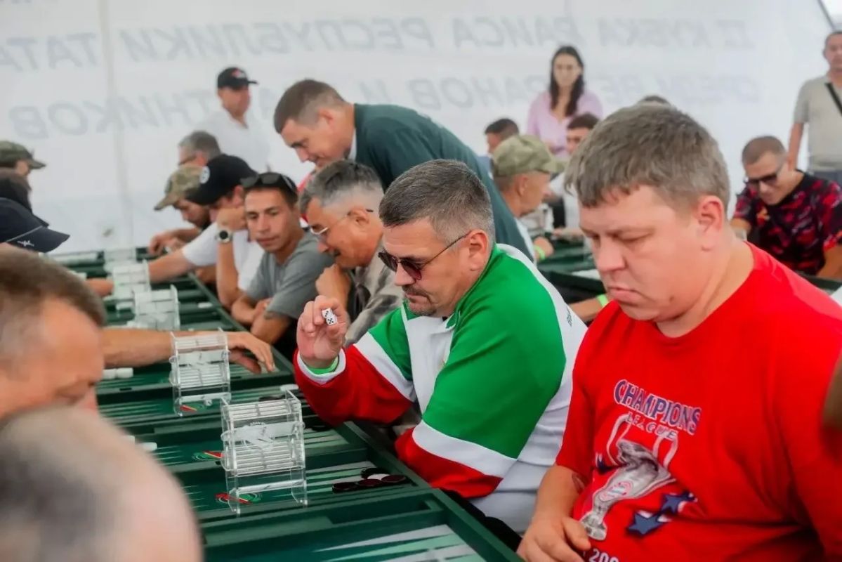 Битва умов: в Казани определили победителей турнира по нардам среди ветеранов СВО Битва умов: в Казани определили победителей турнира по нардам среди ветеранов СВО