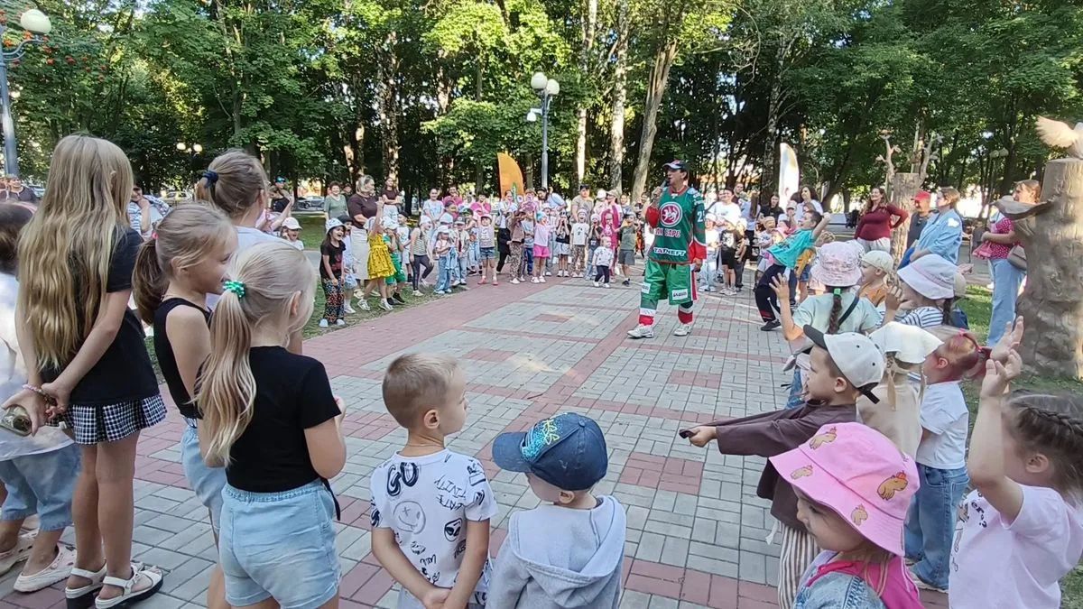 В парке Тукая прошёл спортивный праздник для детей, приуроченный ко Дню физкультурника В парке Тукая прошёл спортивный праздник для детей, приуроченный ко Дню физкультурника