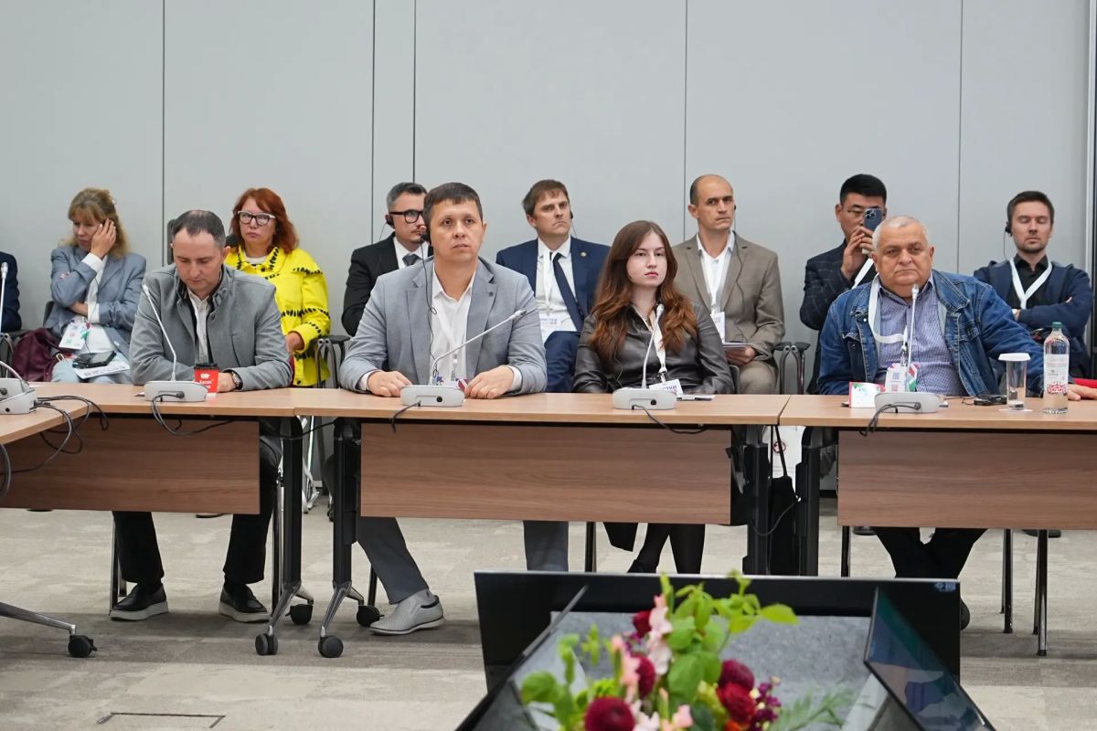 Биоэкономика объединяет науку, технологии и кадры Биоэкономика объединяет науку, технологии и кадры