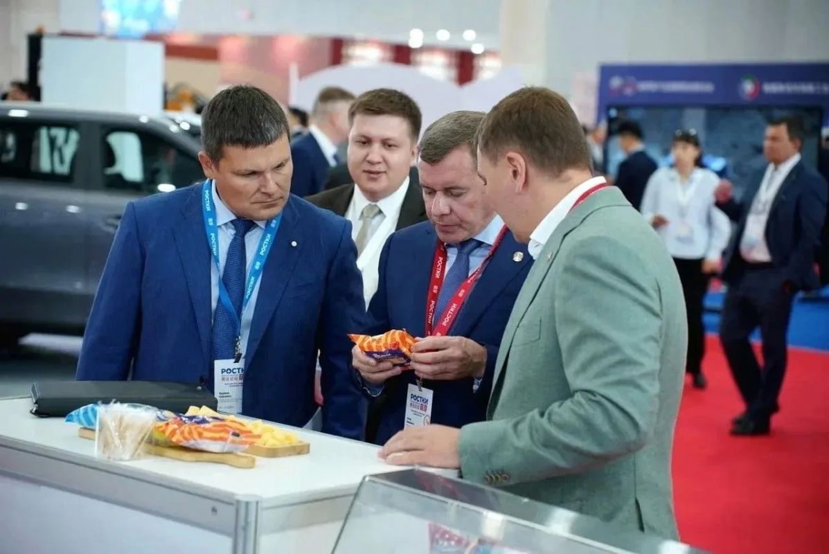 «РОСТКИ» объединяют Россию и Китай: в Казани открылся международный форум «РОСТКИ» объединяют Россию и Китай: в Казани открылся международный форум