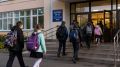 Школьникам запретили учиться во вторую смену после 19 часов