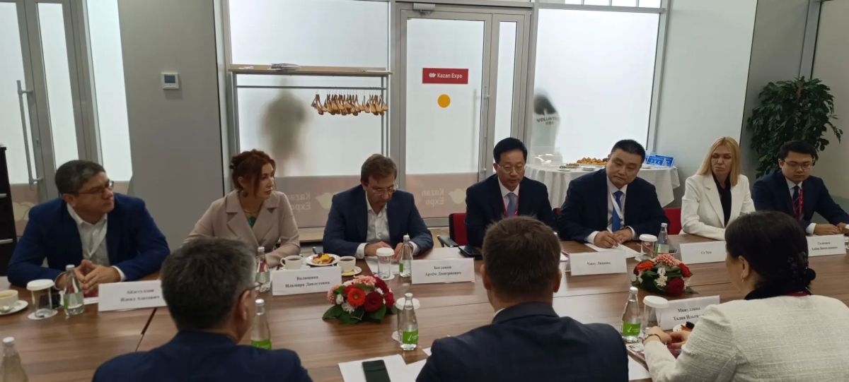 Встреча Агентства с Председателем Союза китайских предпринимателей в России господином Чжоу Лицюнь