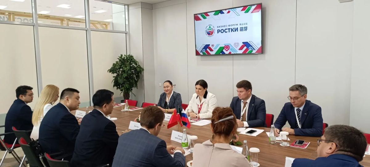 Встреча Агентства с Председателем Союза китайских предпринимателей в России господином Чжоу Лицюнь Встреча Агентства с Председателем Союза китайских предпринимателей в России господином Чжоу Лицюнь
