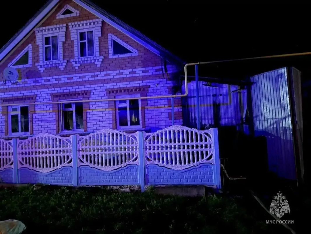 Трое подростков помогали спасать людей во время пожара в Буинском районе