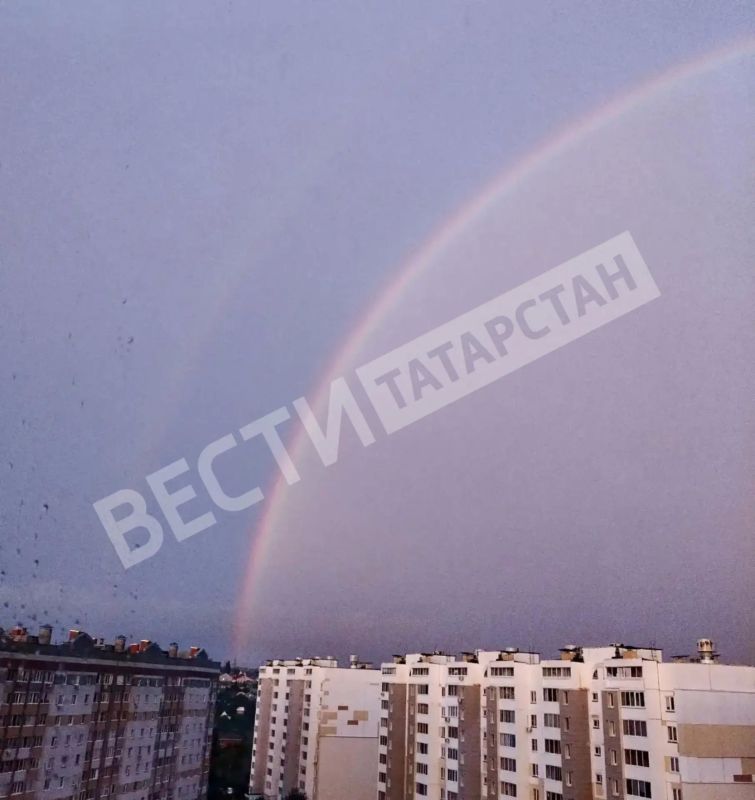 В Казани также замечена радуга В Казани также замечена радуга