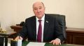 Марат Ахметов поздравил татарстанцев с Днем Государственного флага России