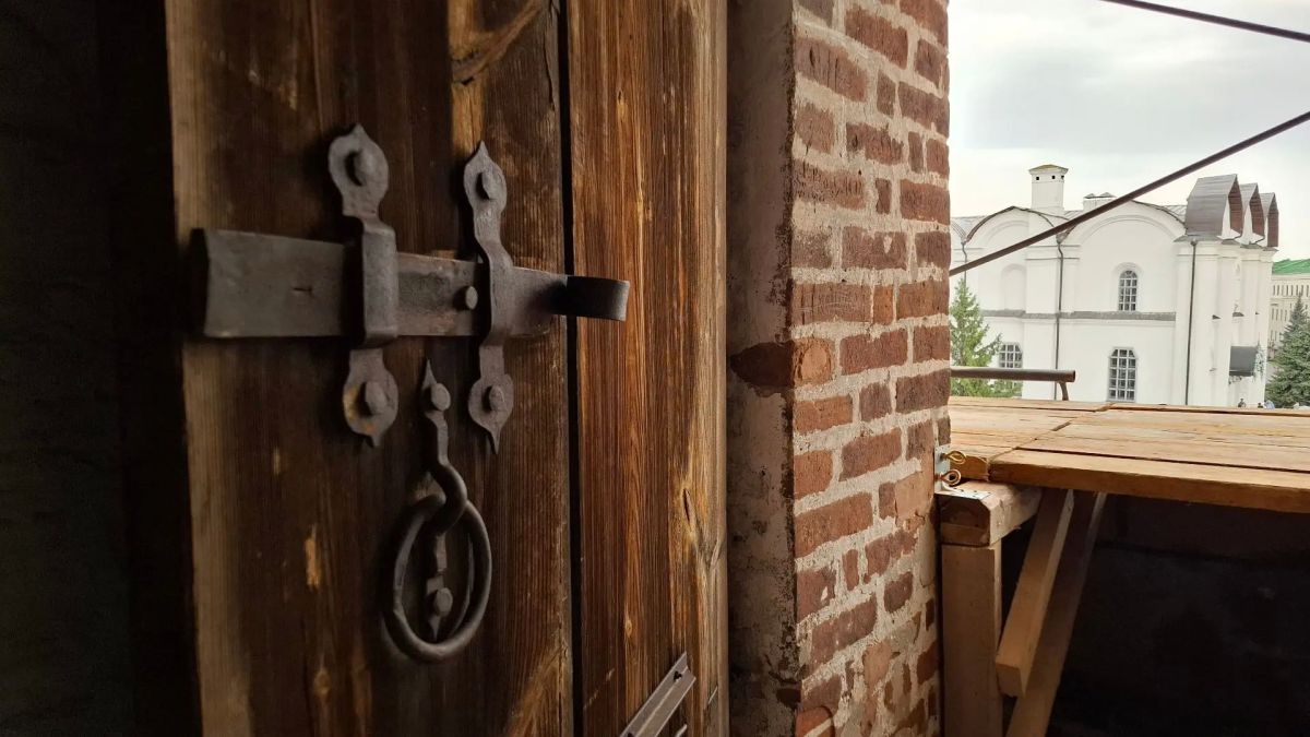 Символ Казани: на башне Сююмбике ведется масштабная реставрация Символ Казани: на башне Сююмбике ведется масштабная реставрация