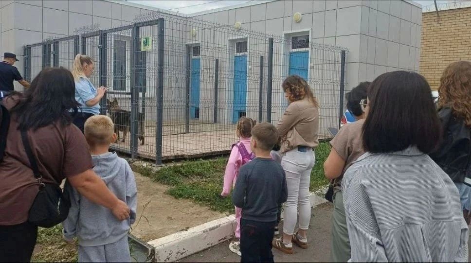 В рамках акции «Помоги собраться в школу» сотрудники ОМВД России по Арскому району встретились с 5 будущими первоклассниками В рамках акции «Помоги собраться в школу» сотрудники ОМВД России по Арскому району встретились с 5 будущими первоклассниками