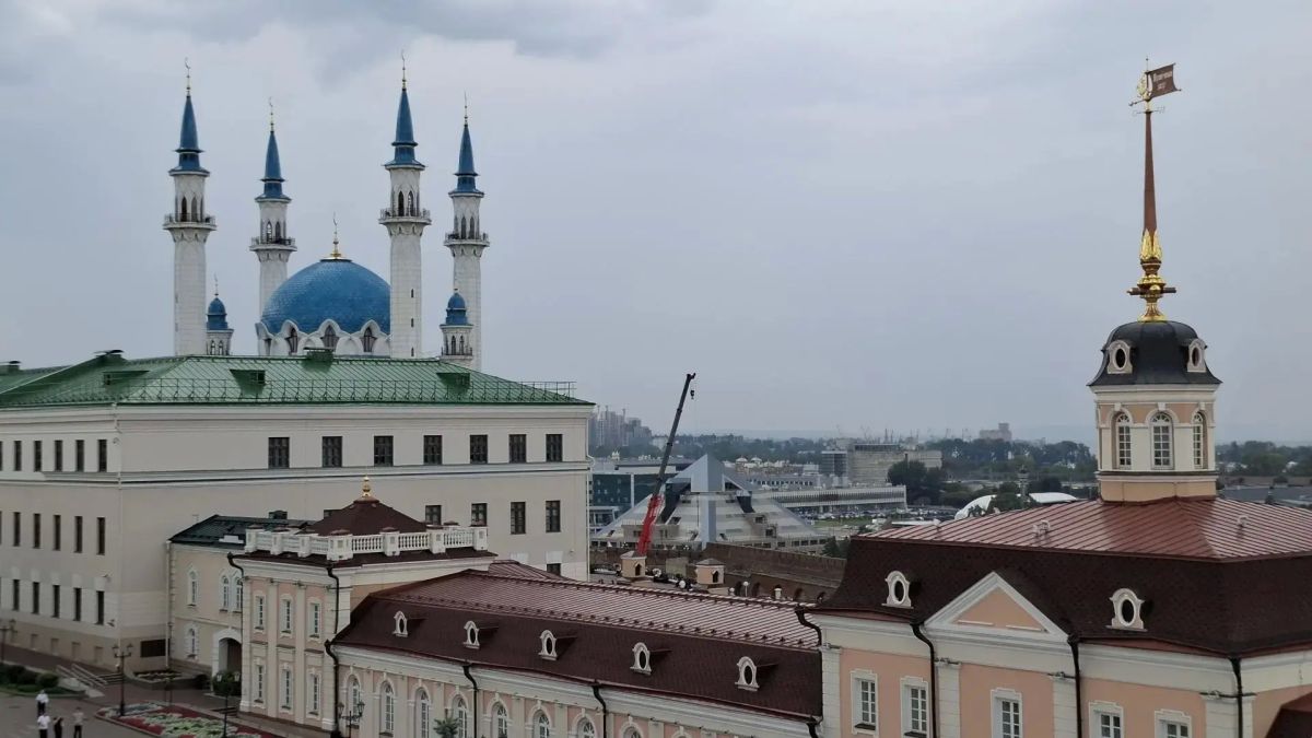 Символ Казани: на башне Сююмбике ведется масштабная реставрация Символ Казани: на башне Сююмбике ведется масштабная реставрация