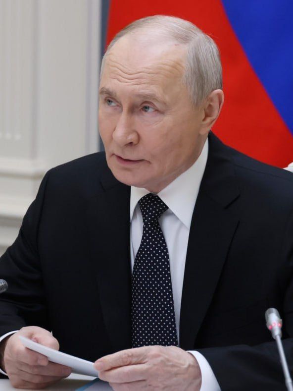 Владимир Путин разрешил временное управление объектами критической инфраструктуры Владимир Путин разрешил временное управление объектами критической инфраструктуры
