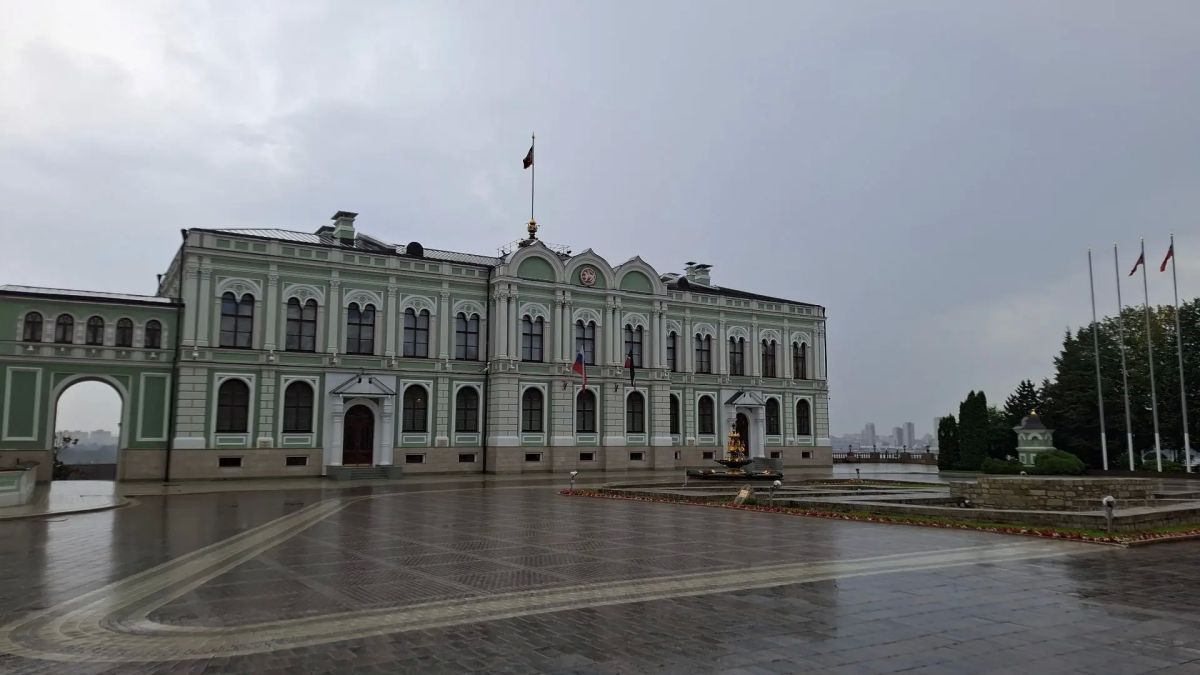 Губернаторский дворец: 175 лет в центре исторических событий