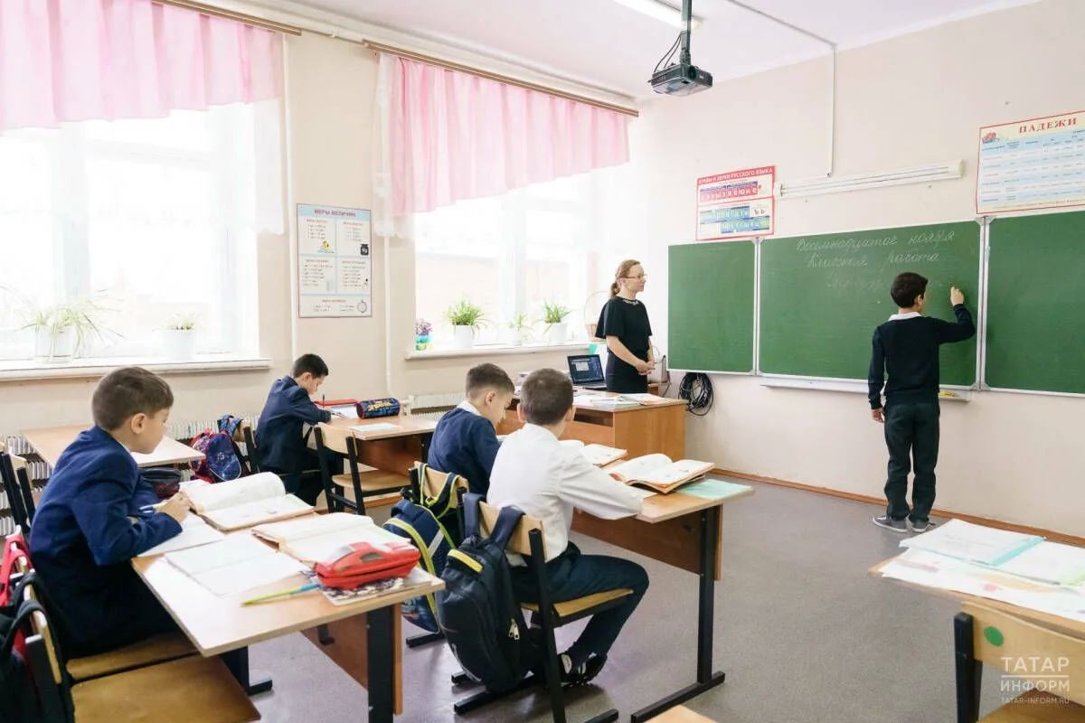 В 2026 году в рамках федеральной программы «Земский учитель» в районы Республики Татарстан переедут 12 педагогов