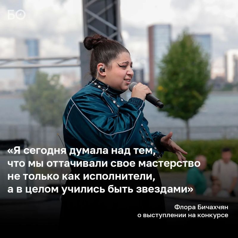 Для некоторых казанцев и гостей города вчерашняя прогулка по саду Фукса и парку «Елмай» стала неожиданной встречей с российскими звездами Для некоторых казанцев и гостей города вчерашняя прогулка по саду Фукса и парку «Елмай» стала неожиданной встречей с российскими звездами