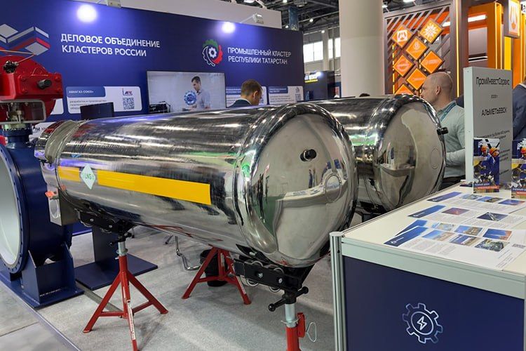 Пульс нефтегазохимической отрасли сегодня оценивали на форуме в «Казань Экспо» с участием российских и зарубежных гостей Пульс нефтегазохимической отрасли сегодня оценивали на форуме в «Казань Экспо» с участием российских и зарубежных гостей