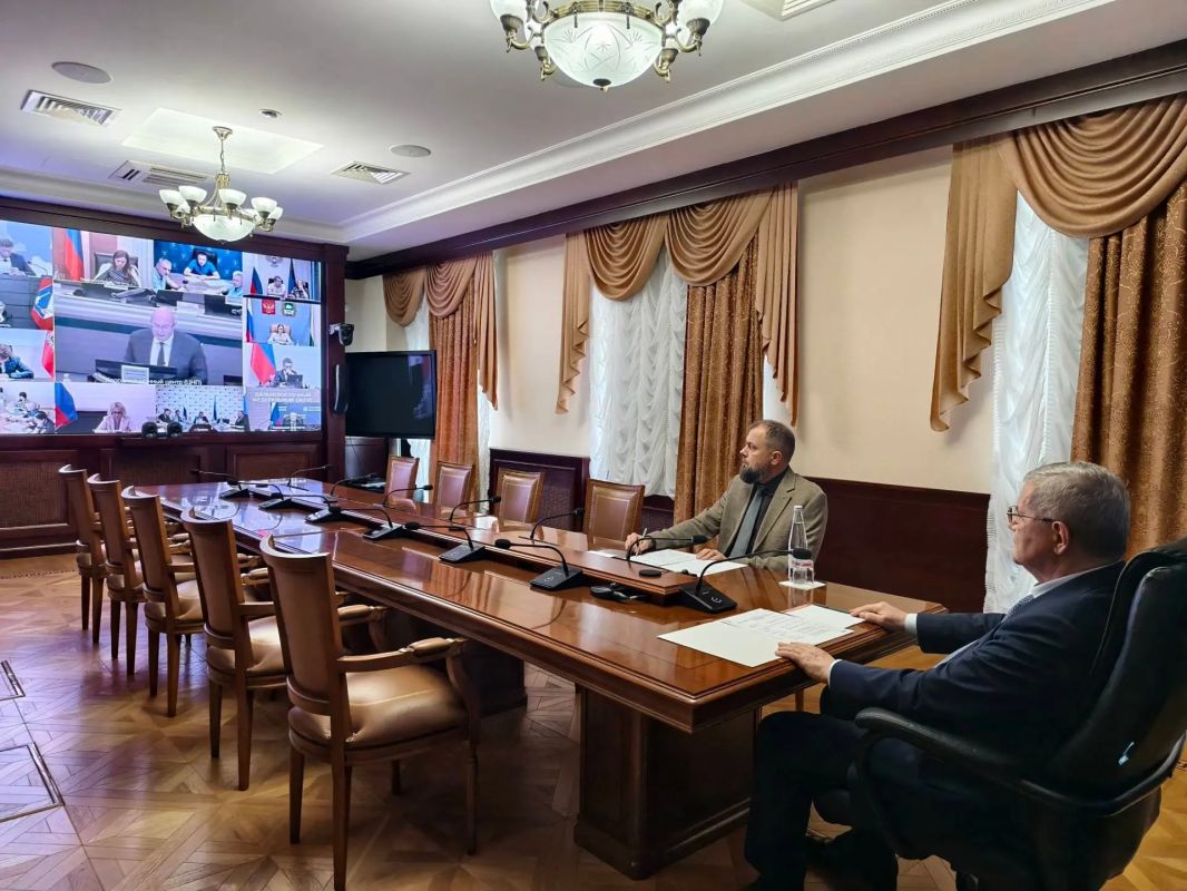 Готовность систем общего, среднего профессионального и высшего образования к новому 2026/2027 учебному году обсудили на селекторном совещании в режиме видеоконференции под руководством Заместителя Председателя Правительства... Готовность систем общего, среднего профессионального и высшего образования к новому 2026/2027 учебному году обсудили на селекторном совещании в режиме видеоконференции под руководством Заместителя Председателя Правительства...