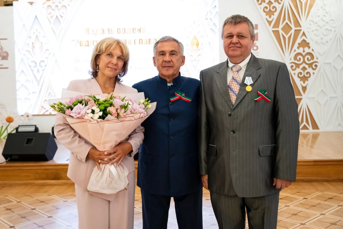 В Казанском Кремле чествовали семьи, которыми гордится Татарстан В Казанском Кремле чествовали семьи, которыми гордится Татарстан