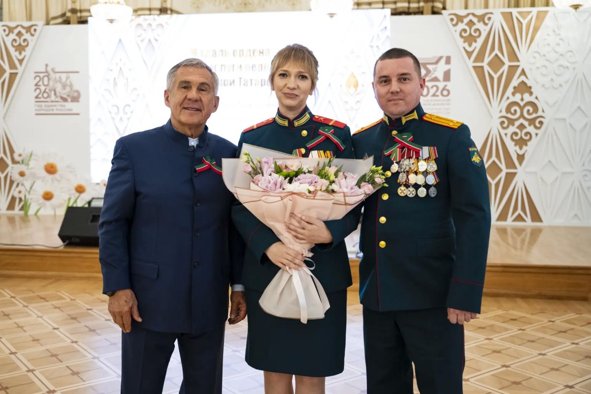 В преддверии Дня Республики в Казанском Кремле состоялся торжественный прием от имени Раиса Татарстана Рустама Минниханова и его супруги Гульсины Миннихановой В преддверии Дня Республики в Казанском Кремле состоялся торжественный прием от имени Раиса Татарстана Рустама Минниханова и его супруги Гульсины Миннихановой