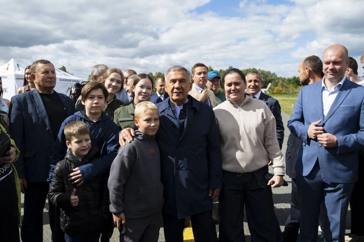 В Татарстане стартовал Кубок Раиса по беспилотным технологиям В Татарстане стартовал Кубок Раиса по беспилотным технологиям