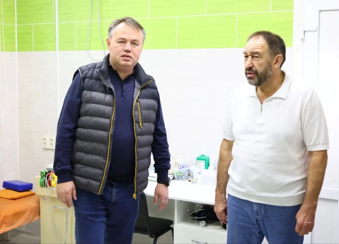 В Год народного единства, объявленного Президентом нашей страны, по инициативе Общественного совета при Минздраве Татарстана медицинским сообществом республики были собраны благотворительные средства в помощь жителям... В Год народного единства, объявленного Президентом нашей страны, по инициативе Общественного совета при Минздраве Татарстана медицинским сообществом республики были собраны благотворительные средства в помощь жителям...
