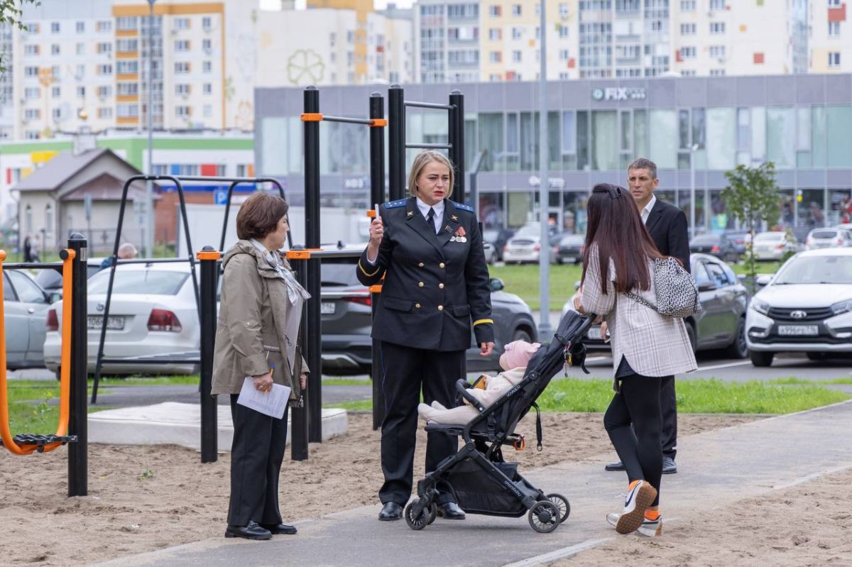 Депутаты Нижнекамского городского Совета оценили ход ремонта дорог и благоустройства дворов Депутаты Нижнекамского городского Совета оценили ход ремонта дорог и благоустройства дворов