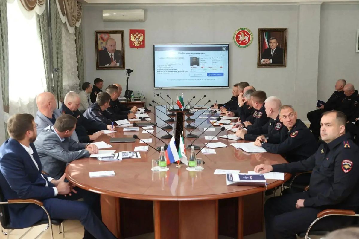 В рамках научно-практической специальной конференции «ЦИФРОПОЛ-2026», проходящей в Казани, состоялся круглый стол на тему «Внедрение новых технологий в деятельность подразделений охраны общественного порядка» под... В рамках научно-практической специальной конференции «ЦИФРОПОЛ-2026», проходящей в Казани, состоялся круглый стол на тему «Внедрение новых технологий в деятельность подразделений охраны общественного порядка» под...