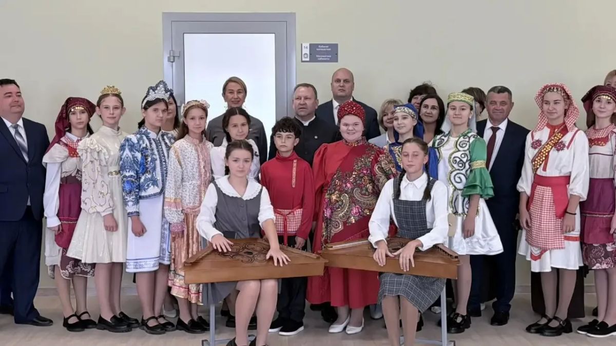 День знаний — это всегда про начало, про двери, которые открываются День знаний — это всегда про начало, про двери, которые открываются