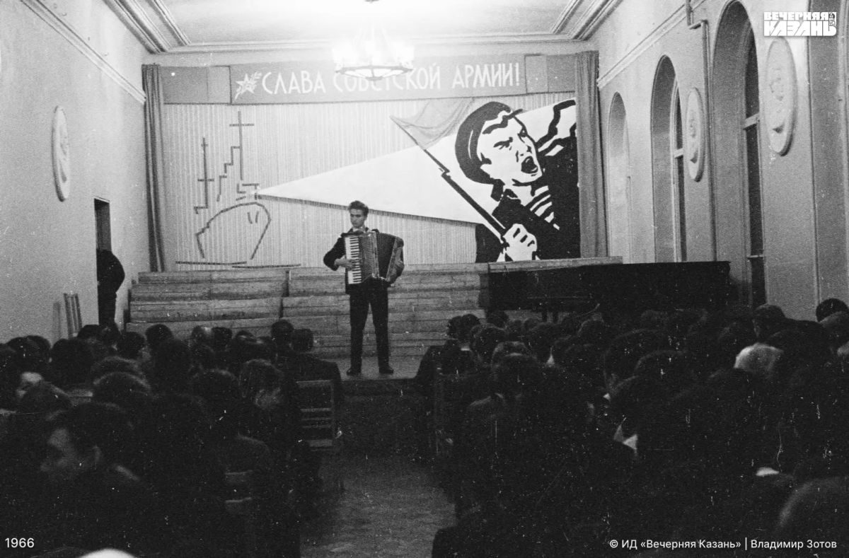 До электронных дневников, родительских чатов и домашних заданий в мессенджерах До электронных дневников, родительских чатов и домашних заданий в мессенджерах