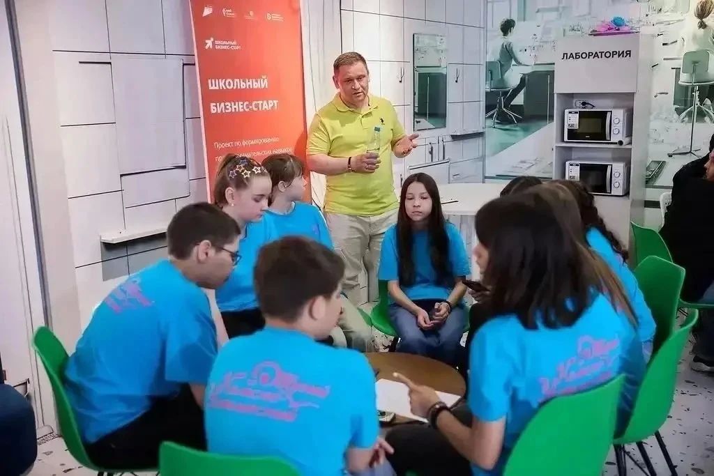 «Школьный бизнес-старт» снова собирает команды со всего Татарстана! «Школьный бизнес-старт» снова собирает команды со всего Татарстана!