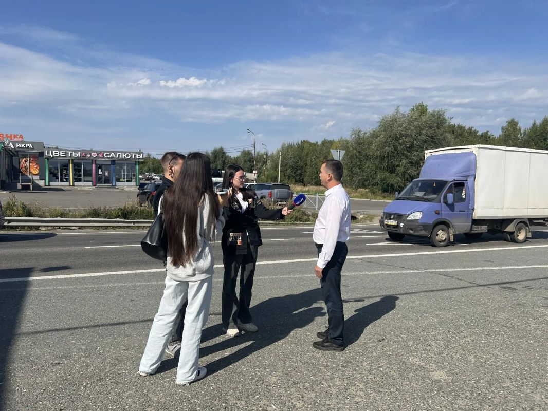 Сегодня вместе с журналистами проверяем автомобили на экологичность!