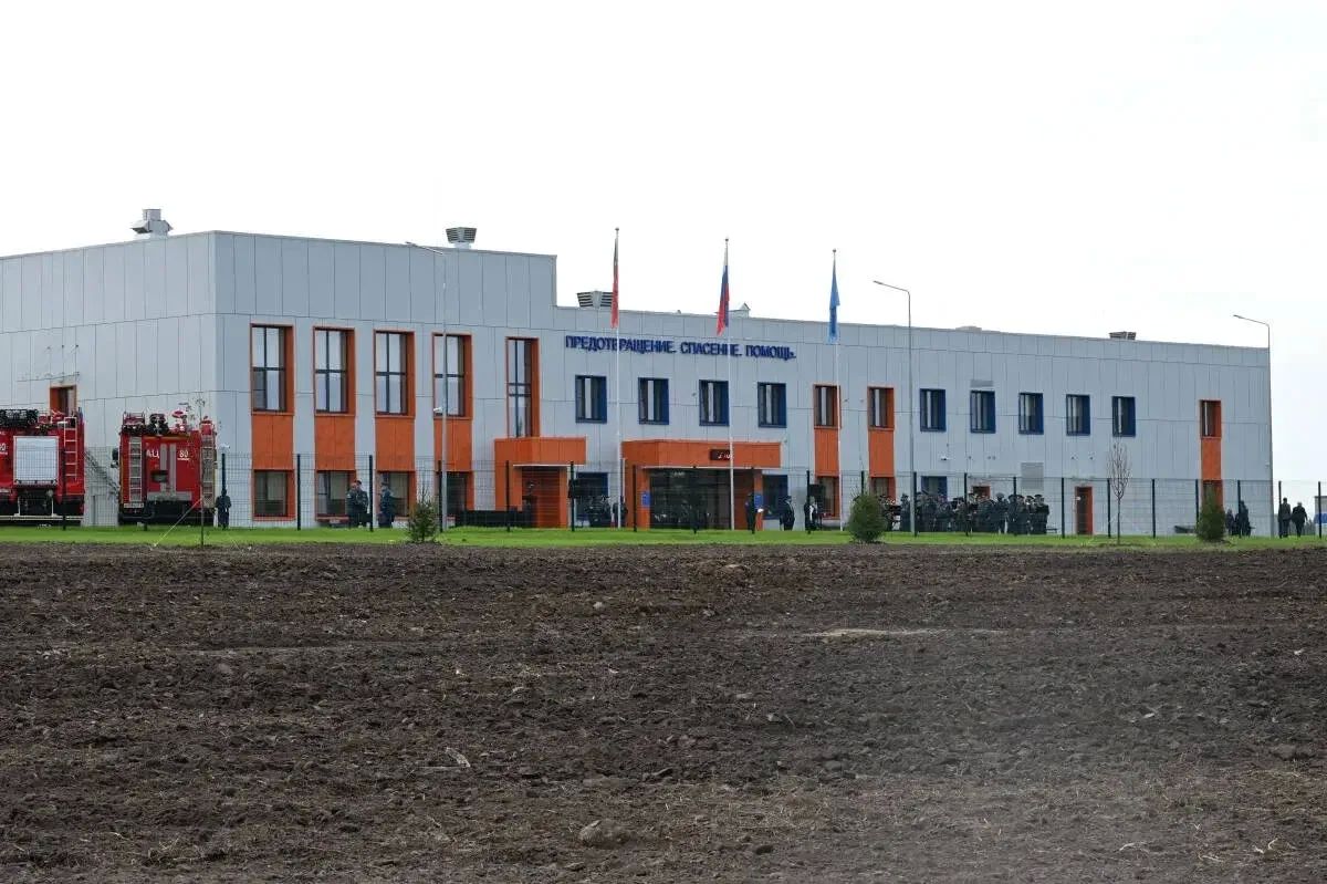 Глава МЧС и Раис РТ открыли новый комплекс для тренировки пожарных и спасателей Глава МЧС и Раис РТ открыли новый комплекс для тренировки пожарных и спасателей