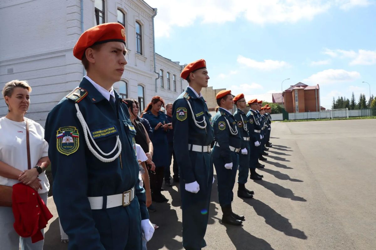 В Тетюшском колледже гражданской защиты открыли общежитие «Дом курсанта» после капремонта В Тетюшском колледже гражданской защиты открыли общежитие «Дом курсанта» после капремонта