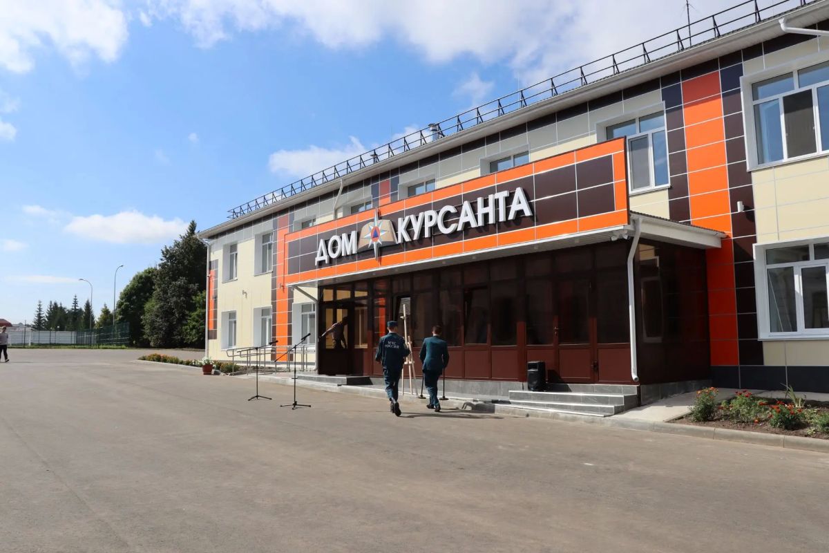 В Тетюшском колледже гражданской защиты открыли общежитие «Дом курсанта» после капремонта В Тетюшском колледже гражданской защиты открыли общежитие «Дом курсанта» после капремонта