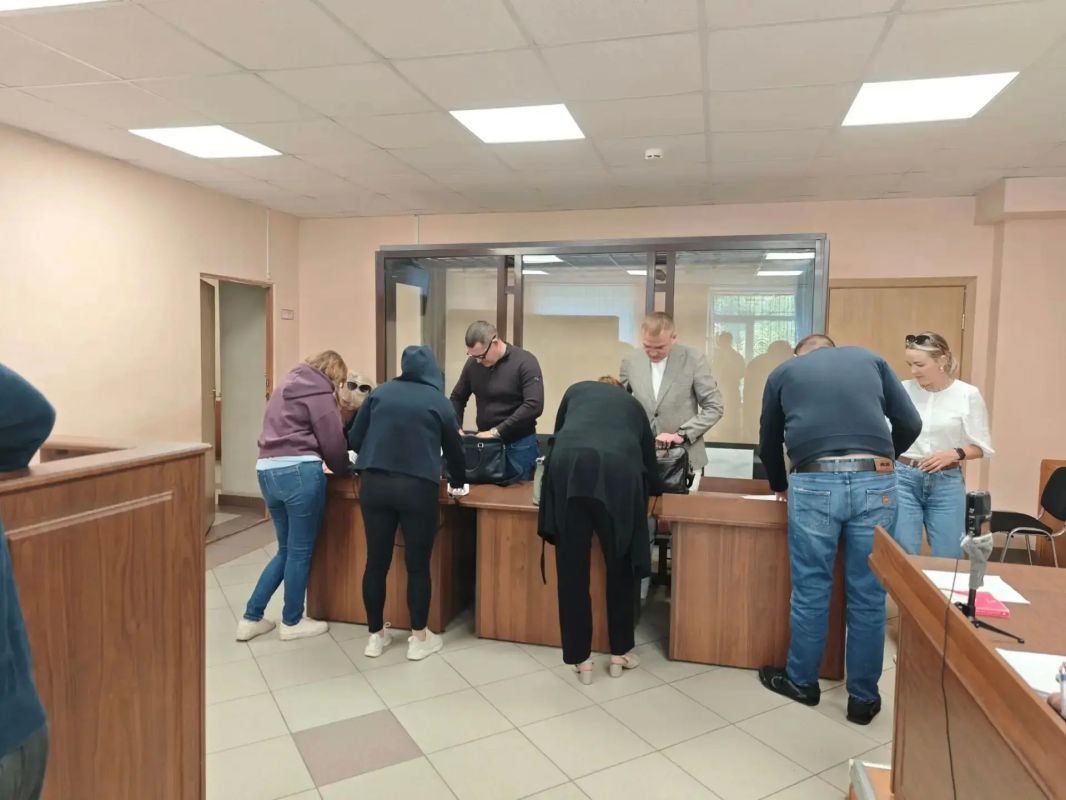 В Казани семью обнальщиков, прокрутившую почти миллиард рублей, приговорили к условным срокам