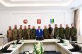 Мэр Нижнекамска Радмир Беляев по поручению Раиса РТ Рустама Минниханова вручил благодарности бойцам мобильных огневых групп