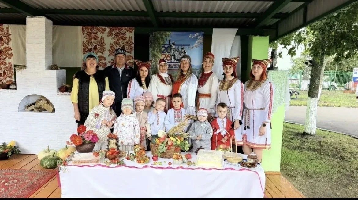 В Набережных Челнах дан старт яркому социальному проекту «Народные забавы: игры нашего двора» В Набережных Челнах дан старт яркому социальному проекту «Народные забавы: игры нашего двора»