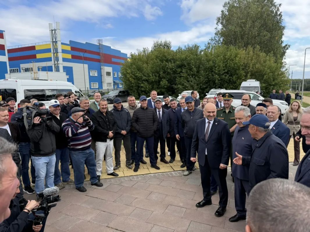 Раис Татарстана оценил темпы строительства социальных объектов в Тюлячинском районе