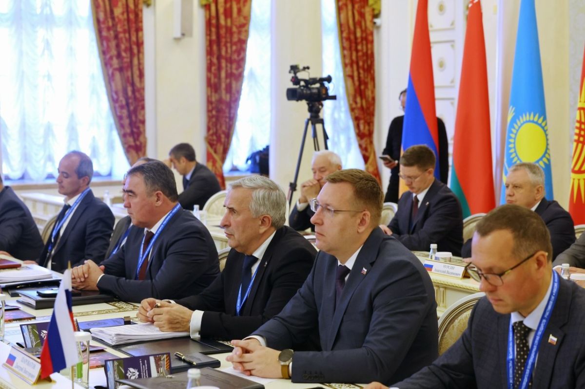 В Казани прошло XI заседание Совета руководителей пенитенциарных служб СНГ В Казани прошло XI заседание Совета руководителей пенитенциарных служб СНГ