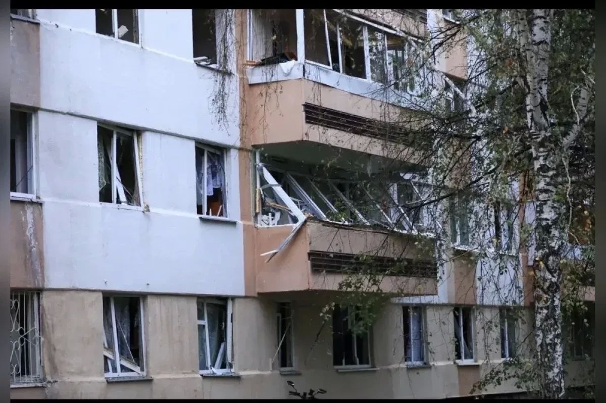 В ночь на 13 сентября Нижнекамск подвергся массированной атаке беспилотников Погибли две молодые девушки, находившиеся в автомобиле на перекрёстке улиц 30 лет Победы и Студенческой
